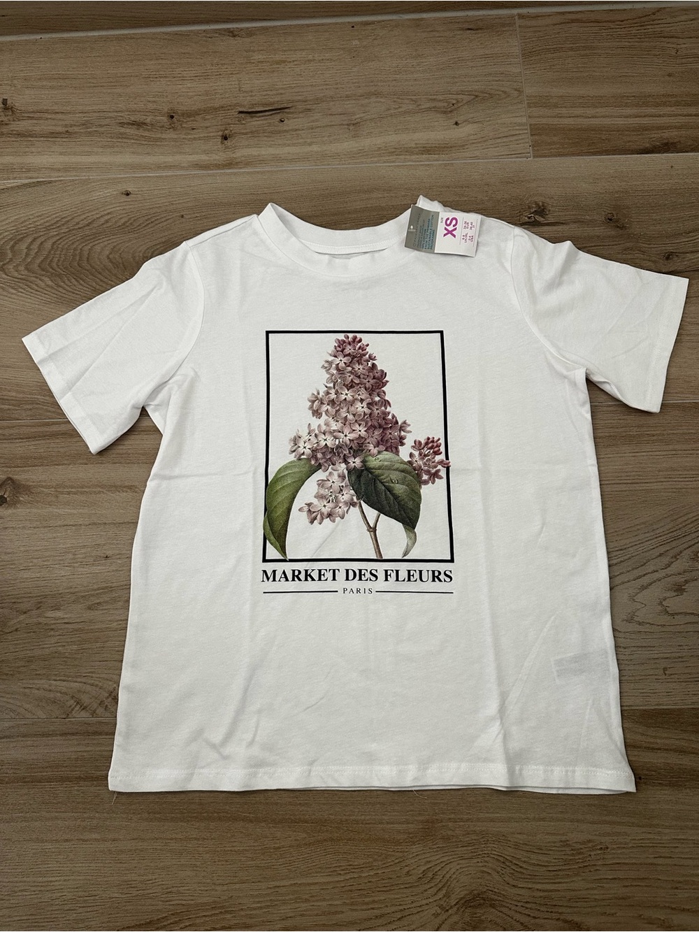 Primark Women’s Floral Graphic Shirt